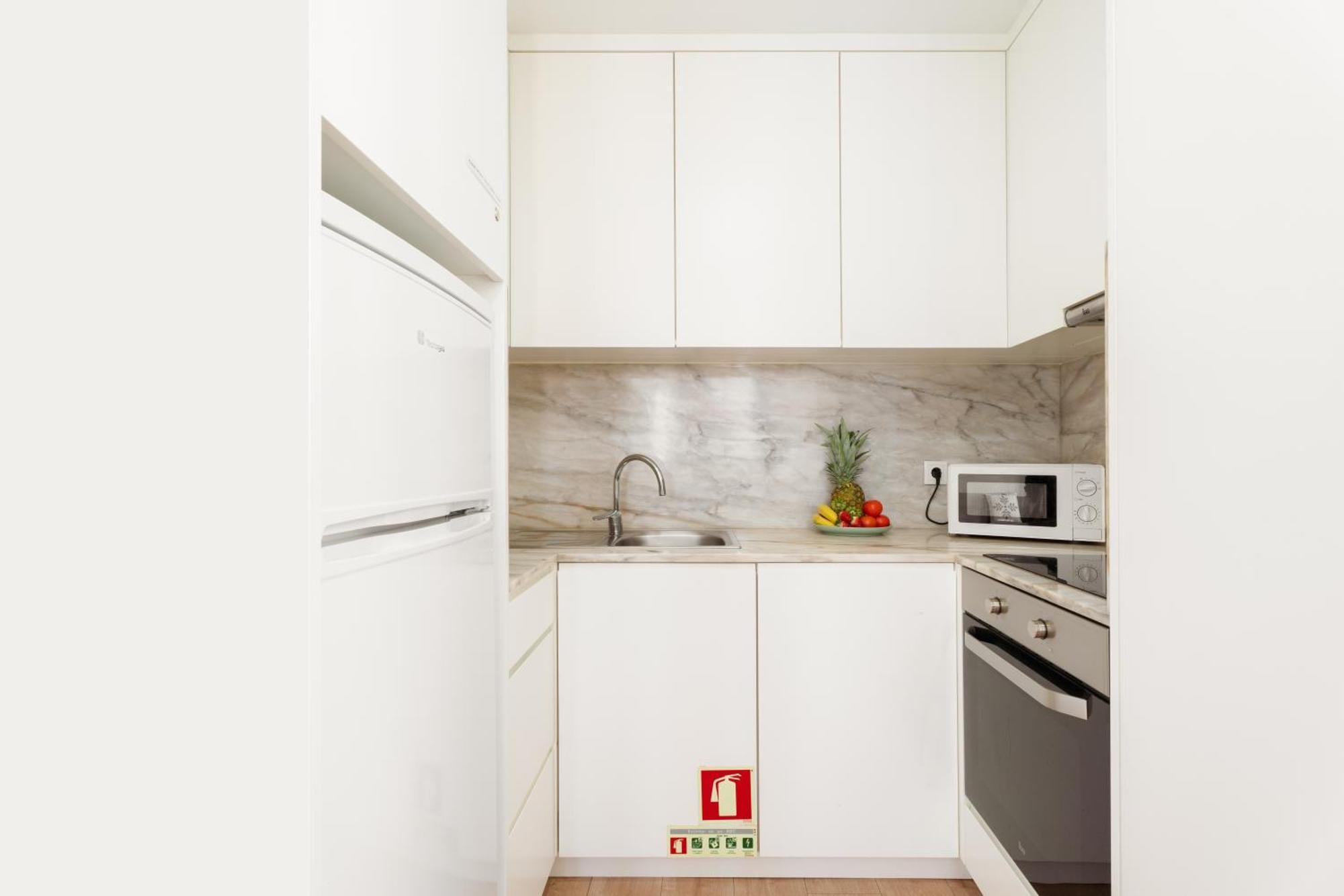 Host Wise - Flat W Free Private Parking - Bright & Cozy Apartman Porto Kültér fotó
