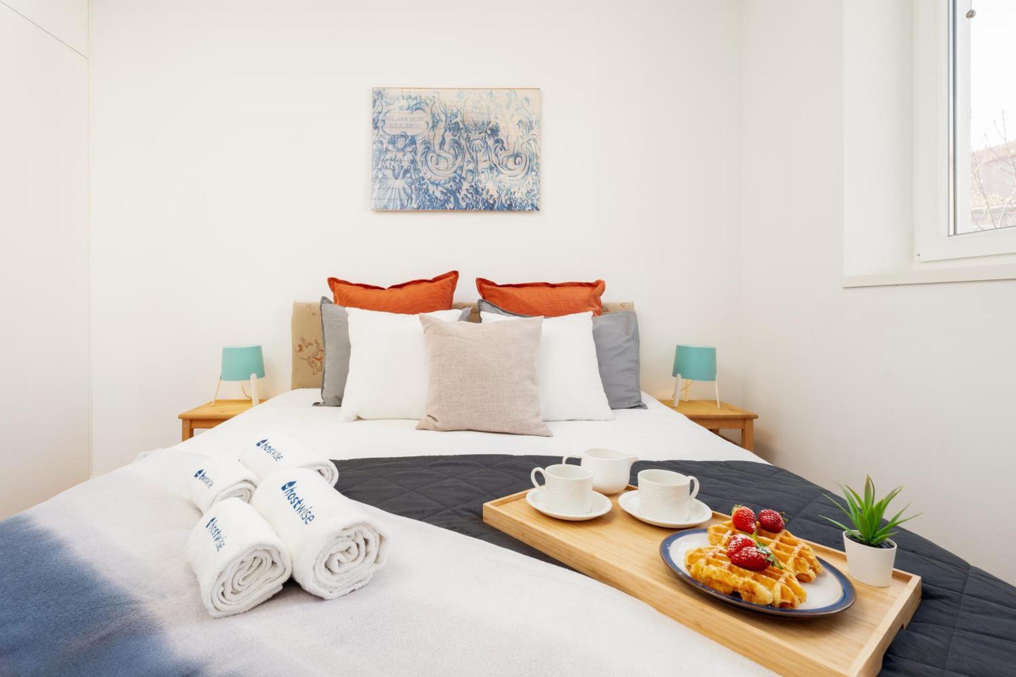 Host Wise - Flat W Free Private Parking - Bright & Cozy Apartman Porto Kültér fotó