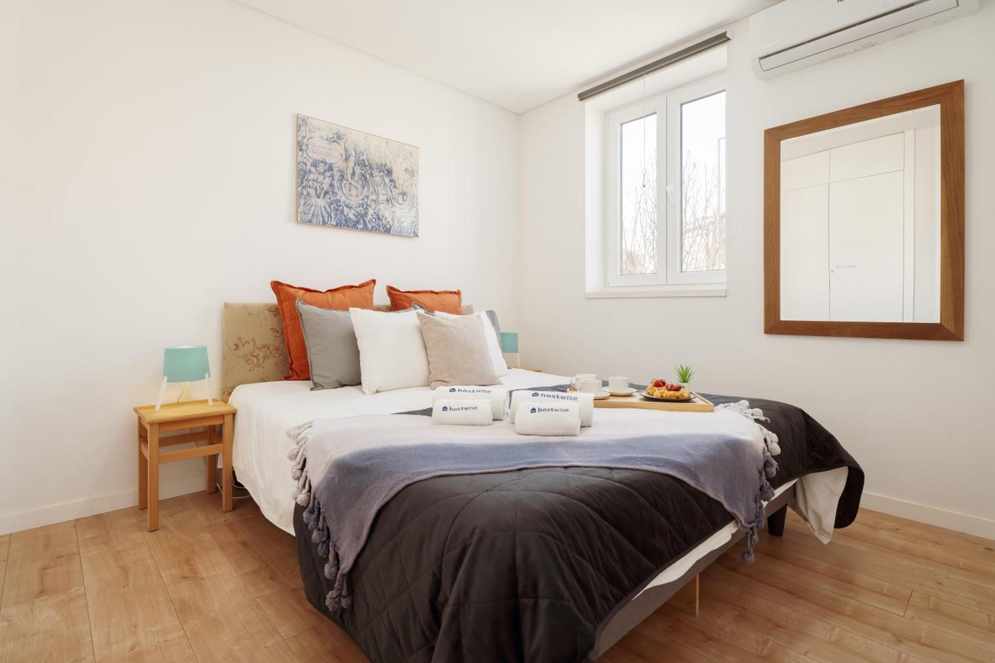 Host Wise - Flat W Free Private Parking - Bright & Cozy Apartman Porto Kültér fotó