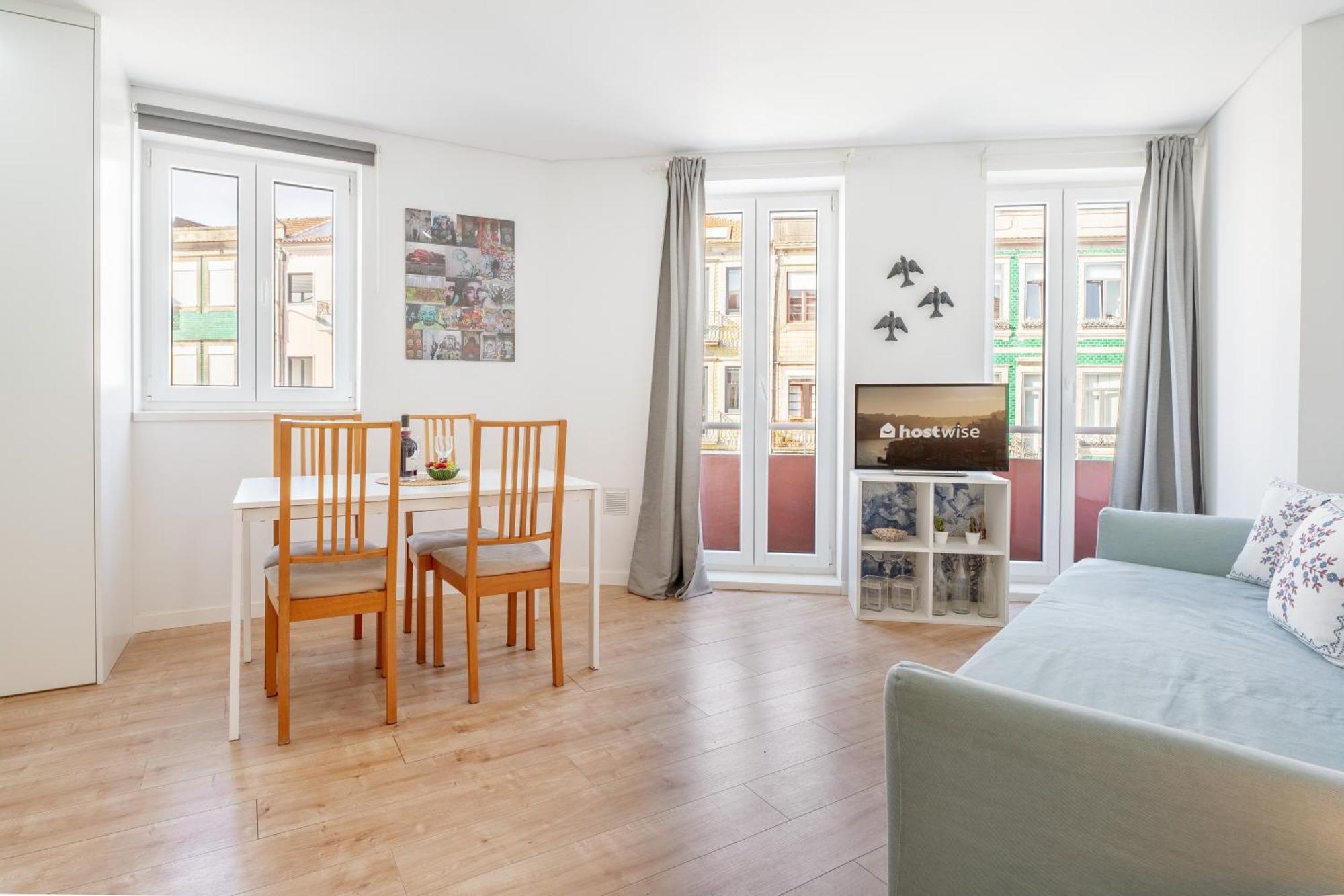 Host Wise - Flat W Free Private Parking - Bright & Cozy Apartman Porto Kültér fotó