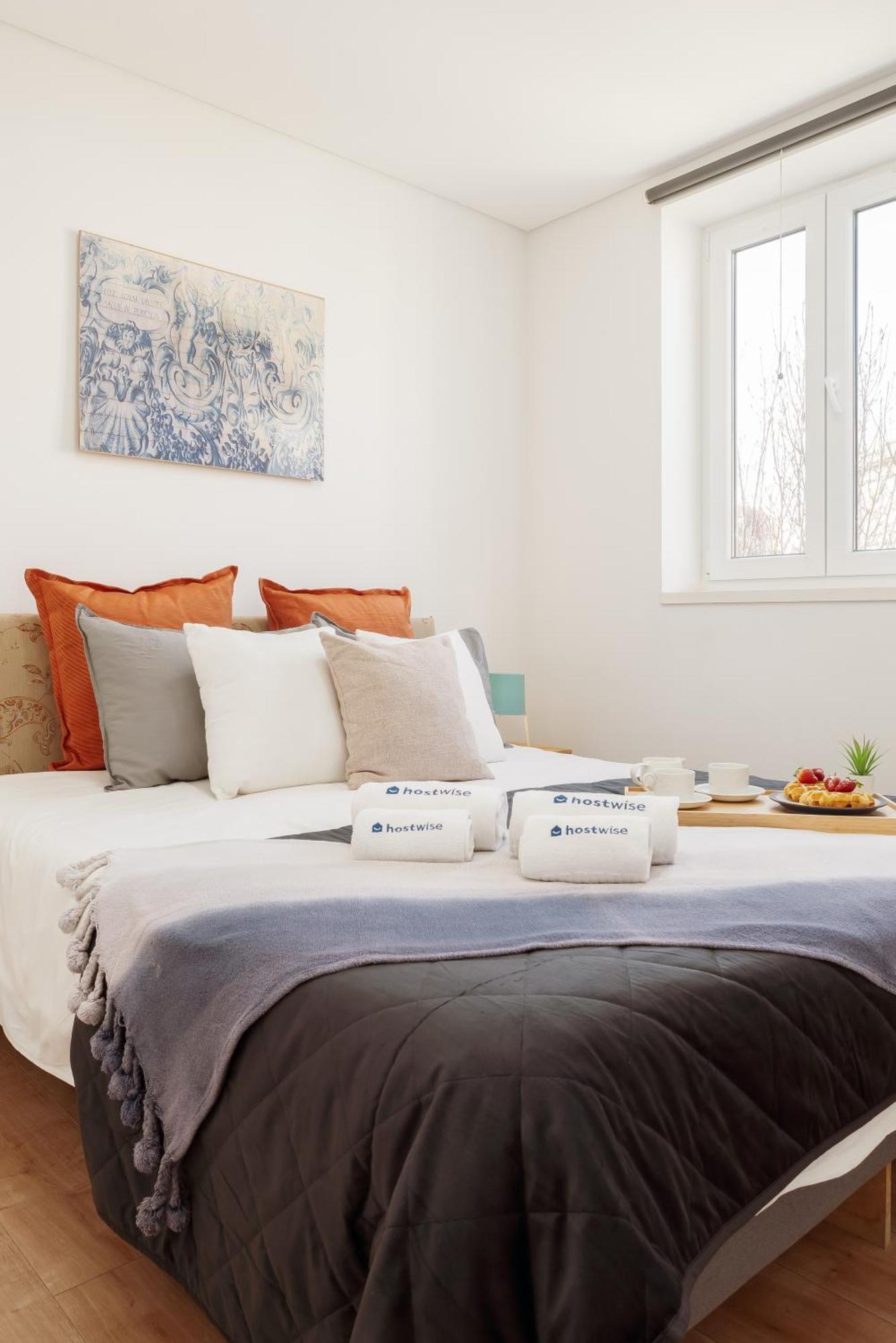 Host Wise - Flat W Free Private Parking - Bright & Cozy Apartman Porto Kültér fotó